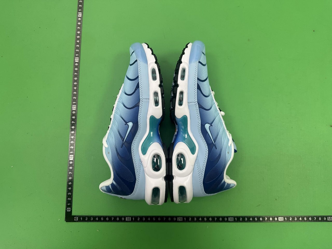 TN  Batch   Nike Air Max  Plus -2