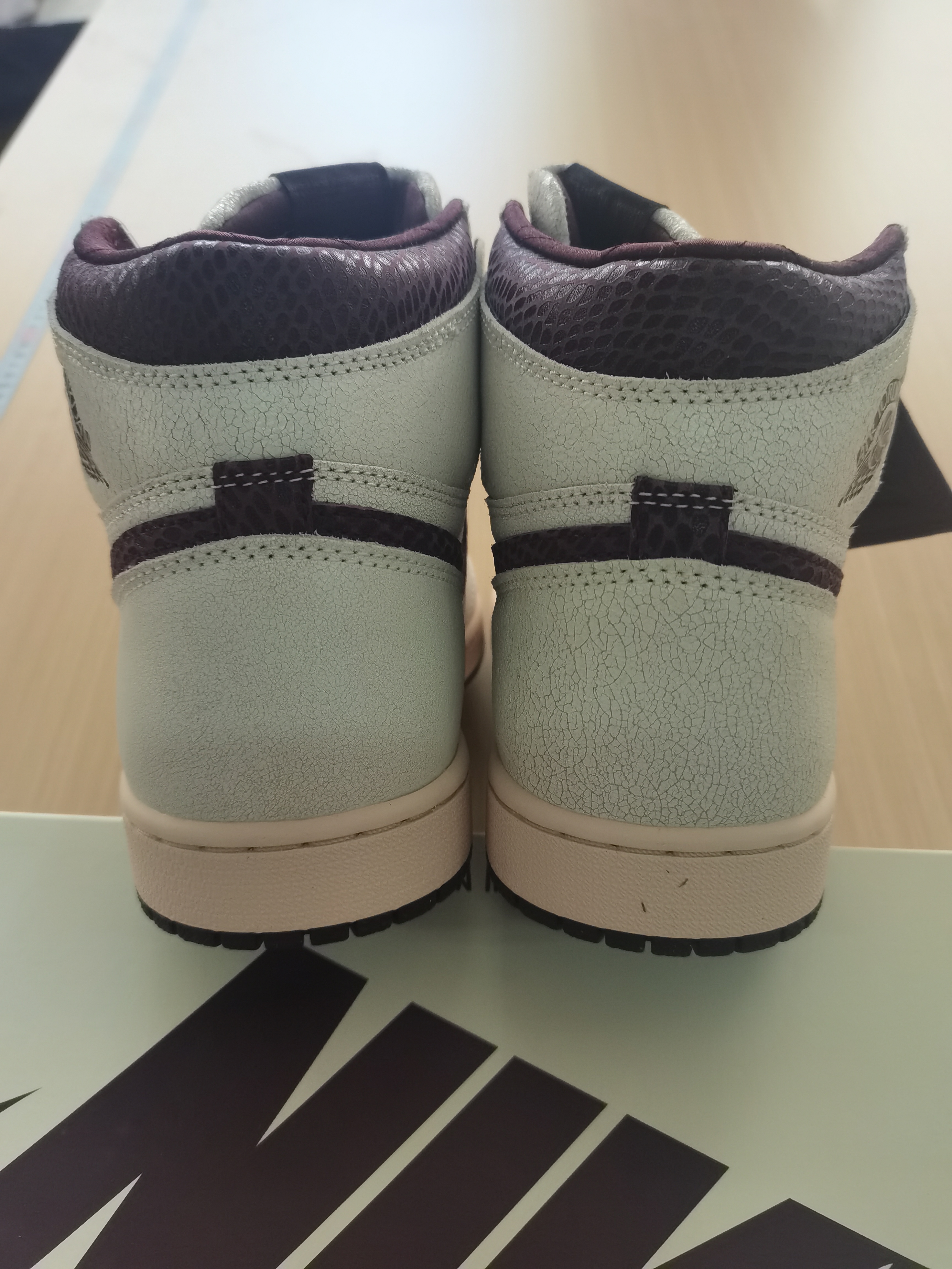 L1JR  Batch  Nike Air Jordan 1 -3