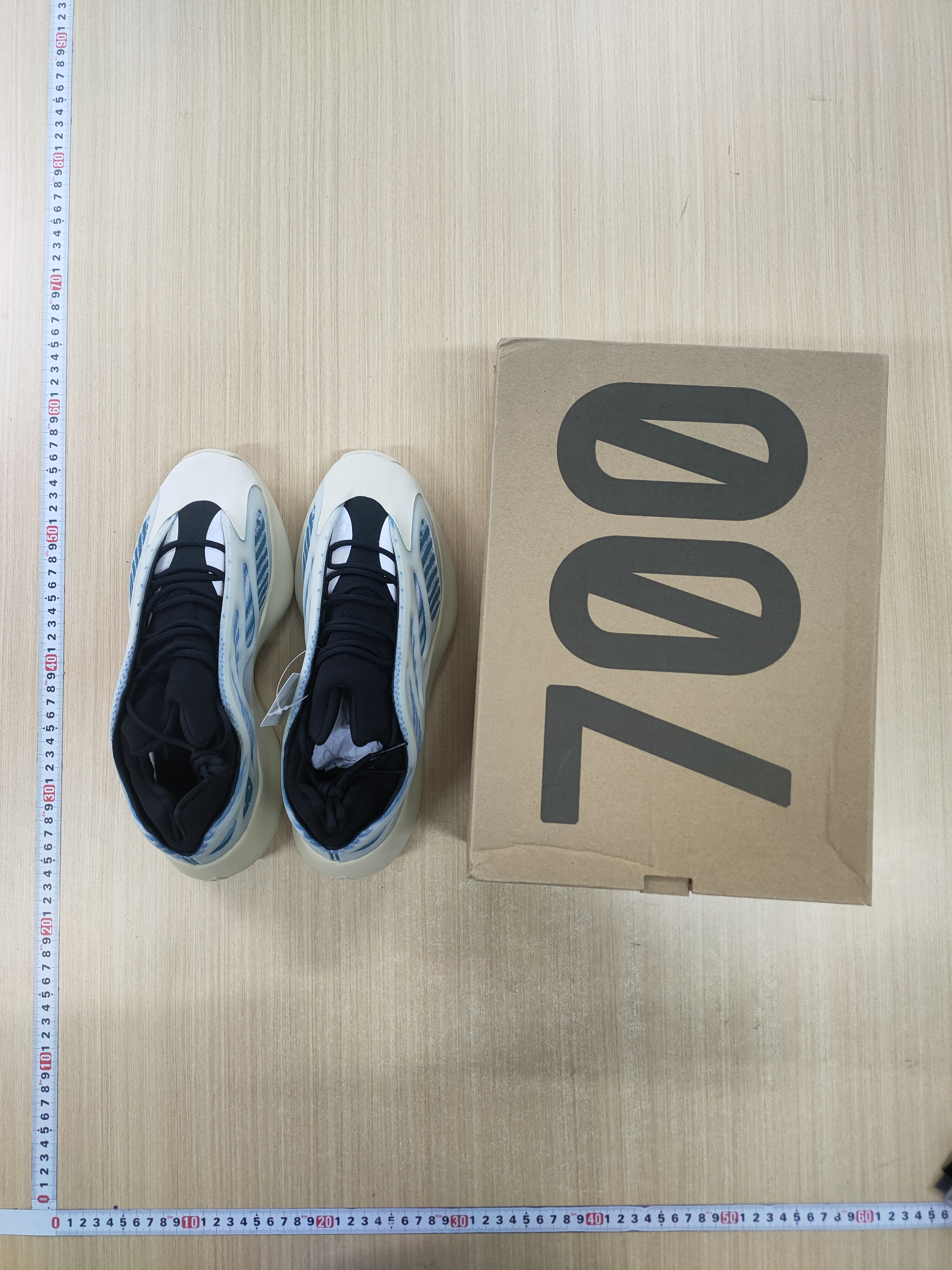 BF Batch  Adidas Yeezy Yeezy Boost 700 V3 -3